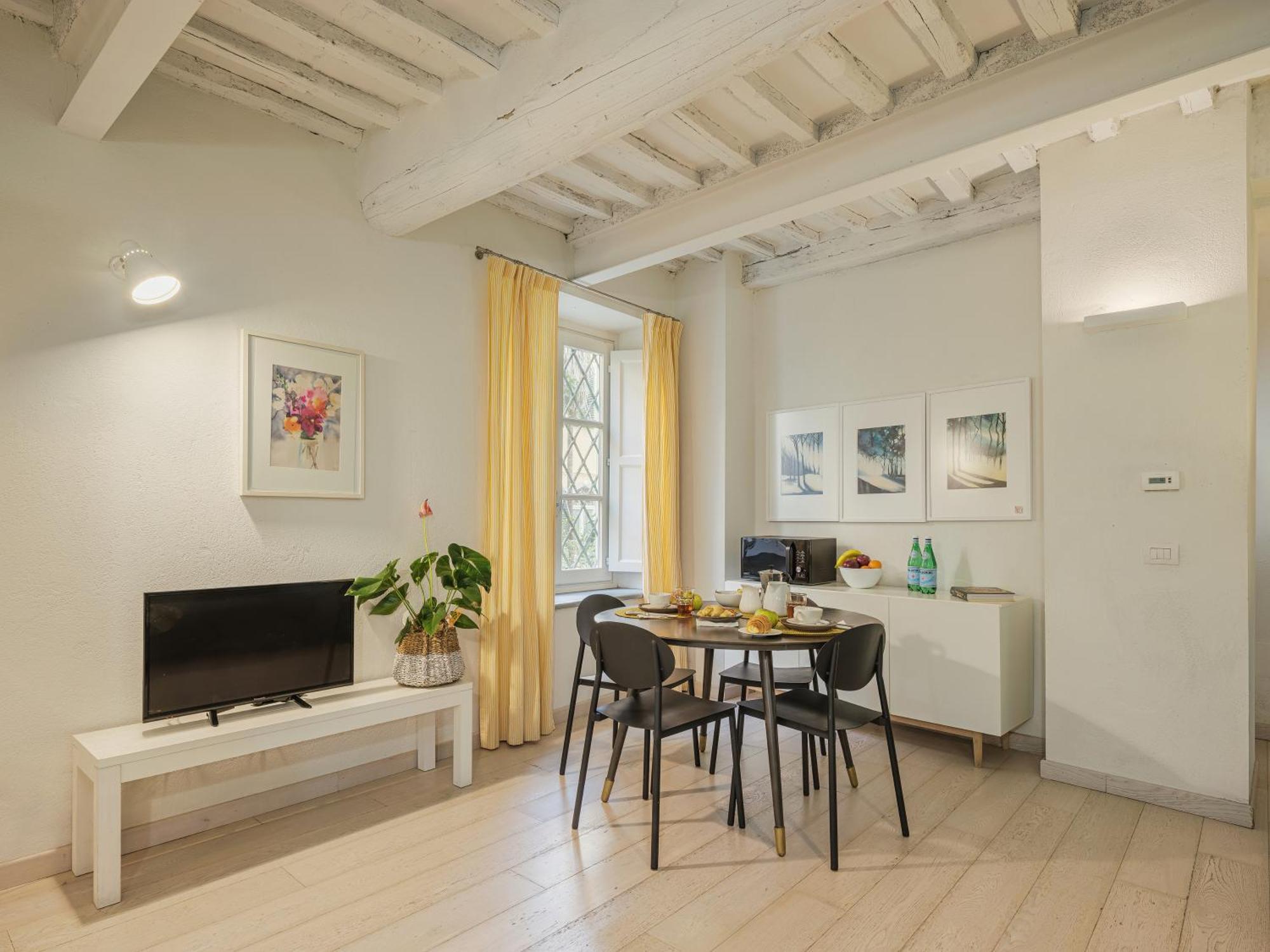 Residenza Degli Artisti Apartments Лукка Екстер'єр фото